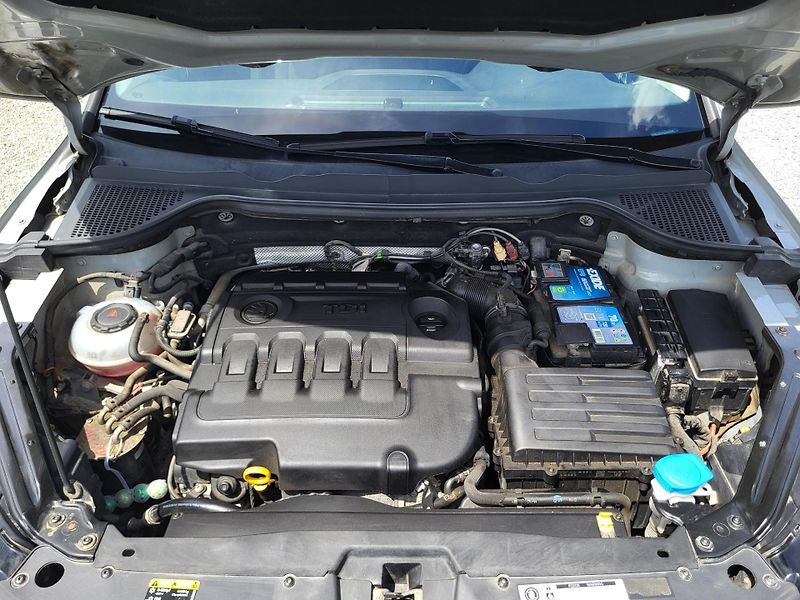 Škoda Karoq 2.0 TDi 110kW 4x4 AMBITION *ČR - fotka 33 z 47