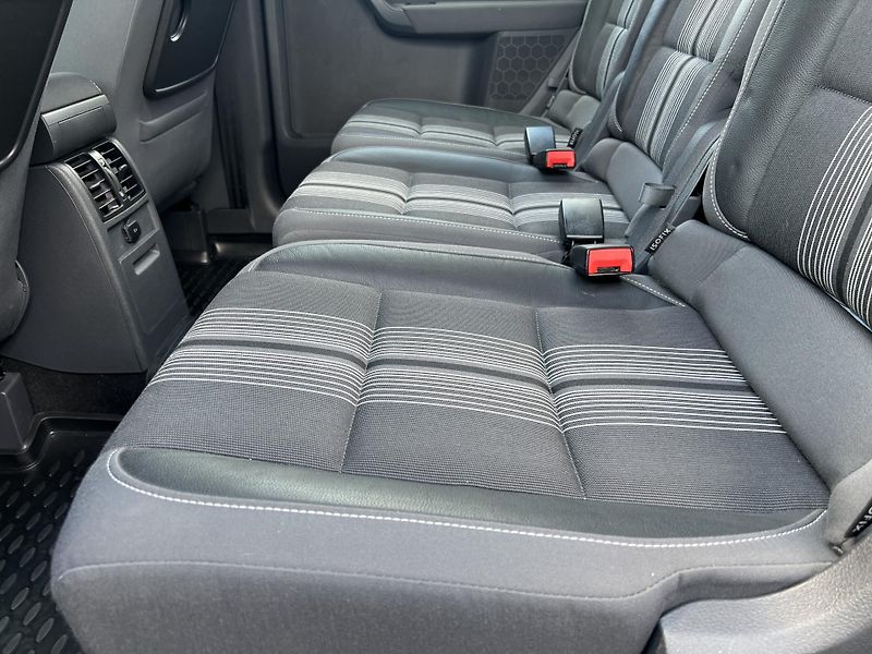 Volkswagen Touran Match 1.4TSi 103kw 7MÍST TAŽNÉ - fotka 23 z 43