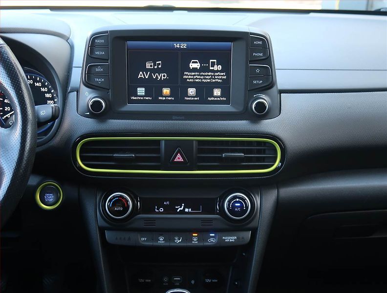 Hyundai Kona (2018) Style 1.0 T-GDI, Kůže - fotka 12 z 20
