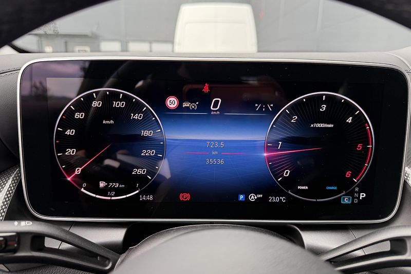 Mercedes-Benz GLC (2024) GLC 220d 4Matic AMG Line - fotka 41 z 93