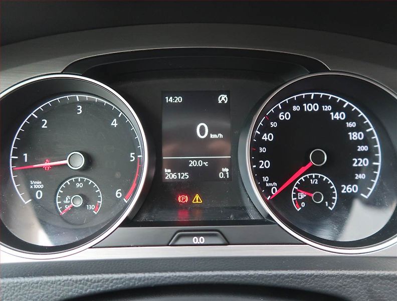 Volkswagen Golf (2016) 1.6 TDI, Tempomat - fotka 11 z 13