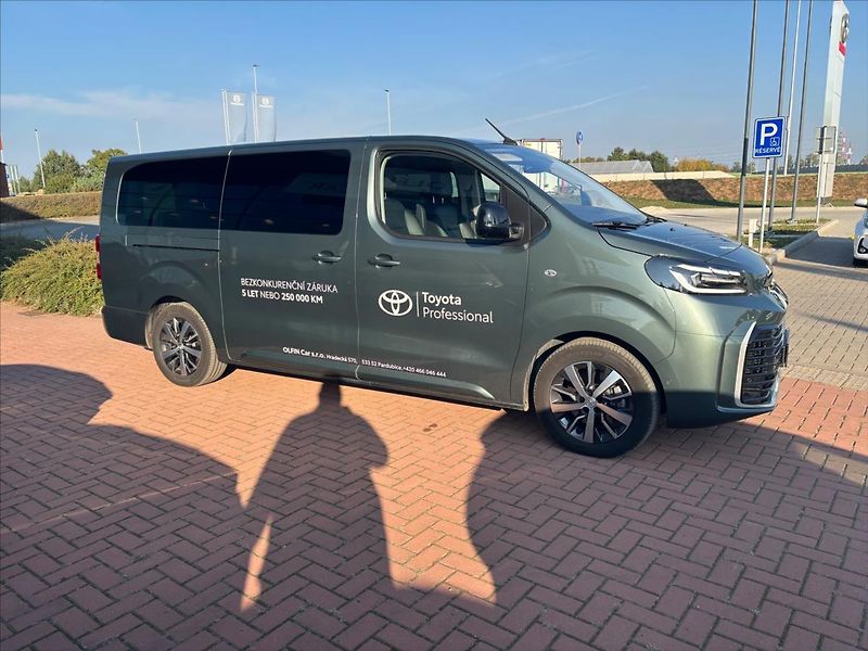 Toyota ProAce 2,2   VIP 7S SKYVIEW - fotografie inzerátu