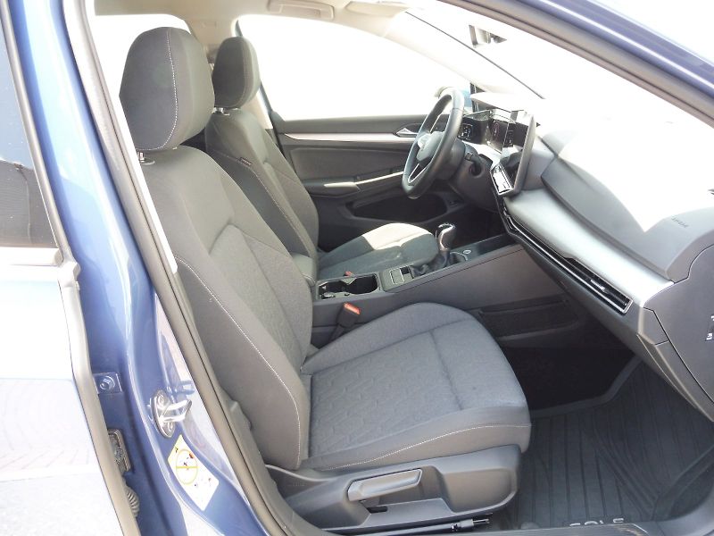 Volkswagen Golf Variant (2025) People 1,5 TSI 85kW - fotka 9 z 26