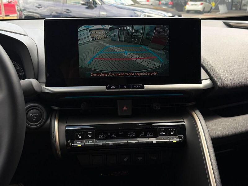 Toyota C-HR 2.0 PHEV Executive - fotka 12 z 21