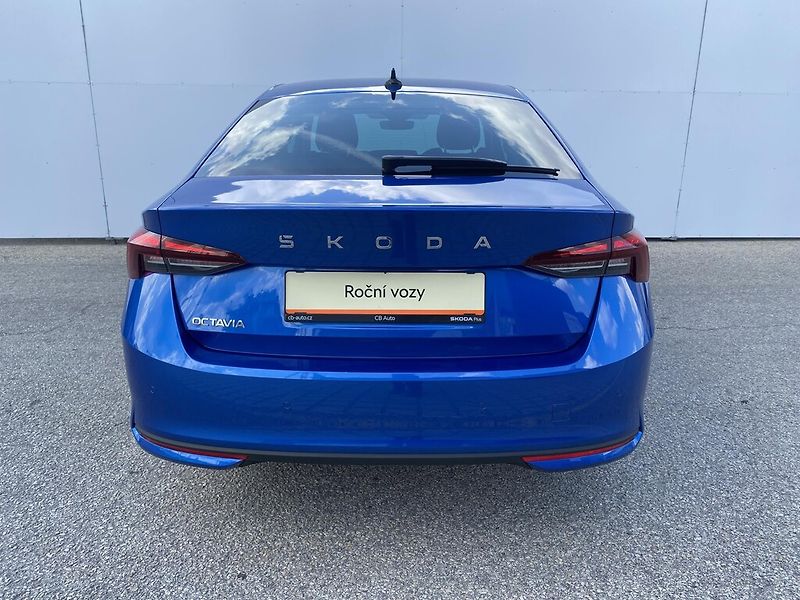 Škoda Octavia 1,5 TSI 85 kW Selection - fotka 6 z 28