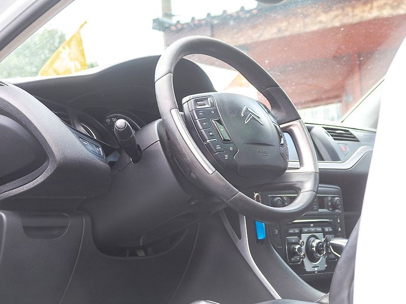 Citroën C5 (2010) 3.0HDI 177KW-NOVÉ ROZVODY FULL - fotka 16 z 48