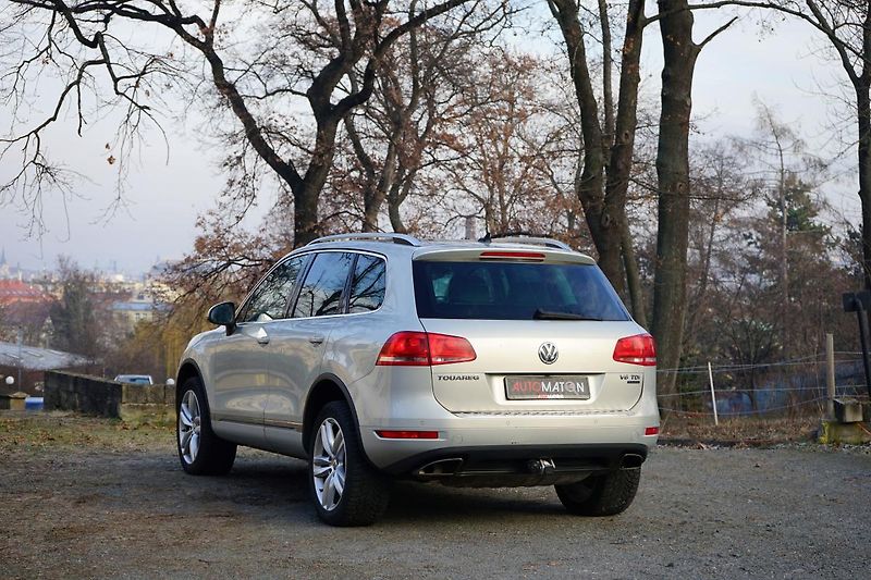 Volkswagen Touareg 180kW Pano 360 Matrix AdTempom - fotka 7 z 33