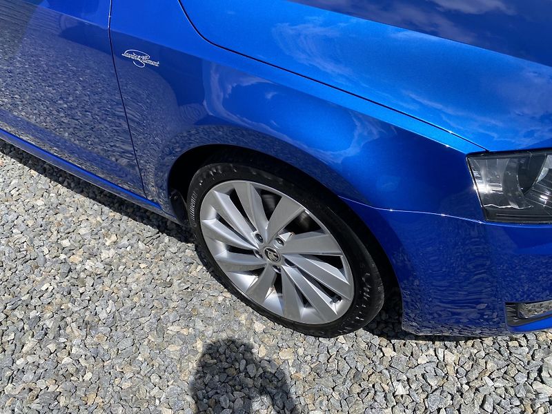Škoda Octavia 2.0TDi L+K CZ WEBASTO 4x4 - fotka 63 z 165