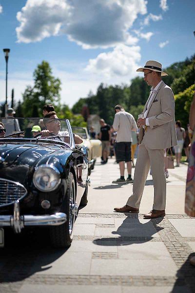 Automobilové skvosty byly k vidění v sobotu v lázeňském městě, kde se při závěru akce Concours d’Elegance Luhačovice 2026 představilo více než 50 historických automobilů z několika evropských zemí.