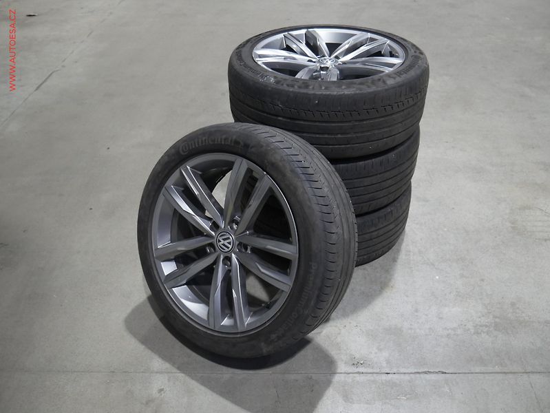 Volkswagen Passat (2019) 2.0 TDi, DSG, navi, LED - fotka 21 z 21