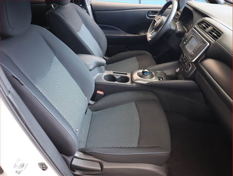 Nissan Leaf (2019) 40 kWh, SoH 91%, Automat - fotka 9 z 20