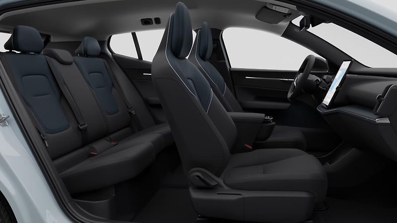 Volvo EX30 (2026) P5 ELECTRIC PLUS - fotka 3 z 12