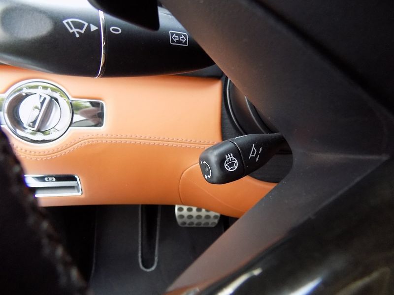 Mercedes-Benz CL (2010) 500 AMG/4-Matic/Designo/ - fotka 23 z 42