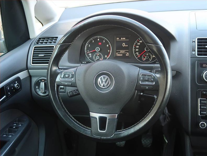 Volkswagen Touran (2012) Comfortline 1.4 TSI, Navi - fotka 16 z 23
