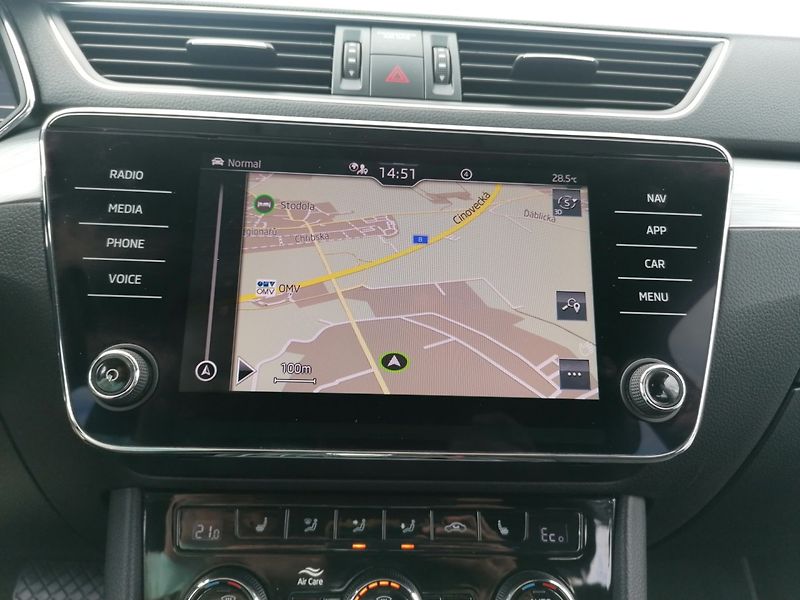 Škoda Superb (2021) IV 1.4 TSi PHEV 160kW - fotka 14 z 36