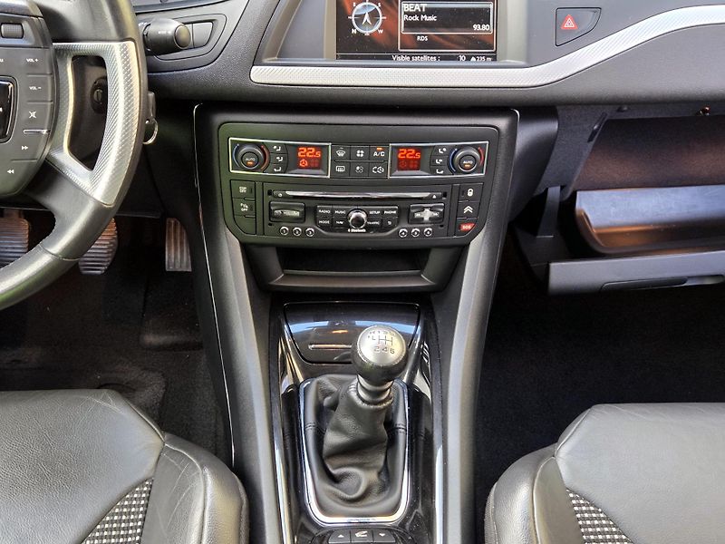 Citroën C5 2,0HDi 120kW SERV.KN,ROZVODY  - fotka 34 z 43