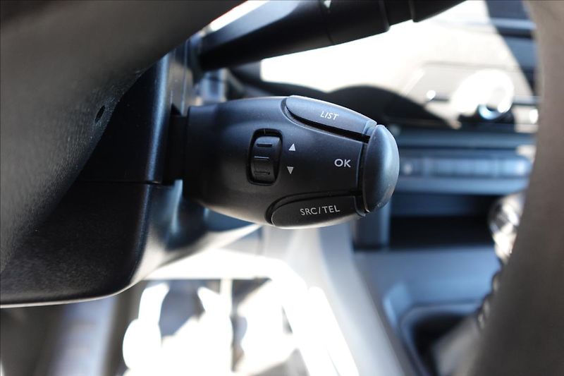 Peugeot Expert 2,0 HDI  Traveller L3H1 8MÍST - fotka 31 z 36