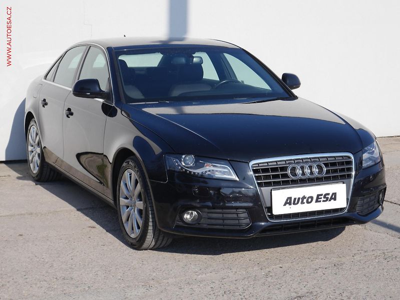 Audi A4 (2009) 2.0 TDi, ČR, Bixen, navi - fotografie inzerátu
