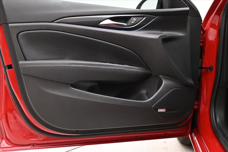 Opel Insignia 1,5 CDTI 90kW AT Záruka až 5 l - fotka 23 z 29