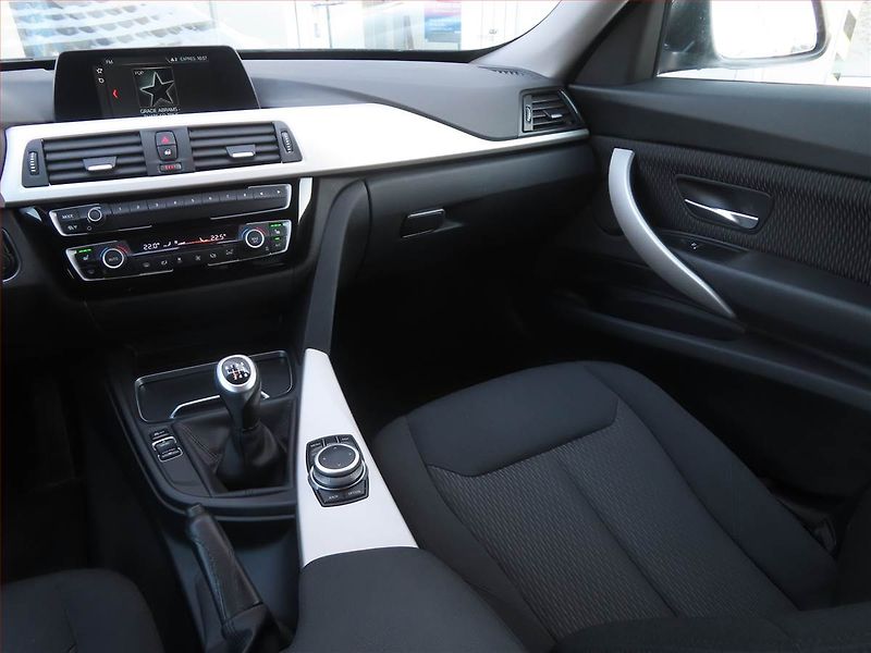 BMW Řada 3 (2019) 318d GT, Serv.kniha, Navi - fotka 8 z 22