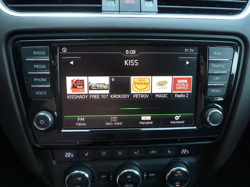 Škoda Octavia (2015) Combi 2,0TDi 110kW 4x4 L&K - fotka 13 z 25