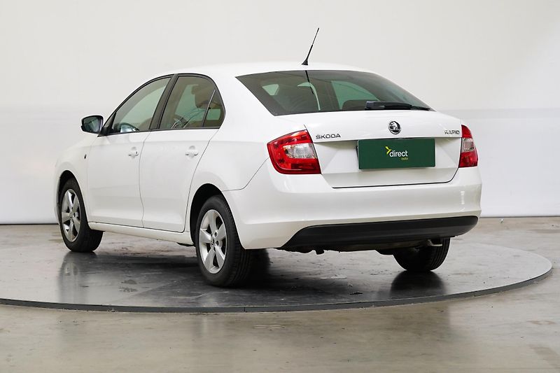 Škoda Rapid - fotka 7 z 34