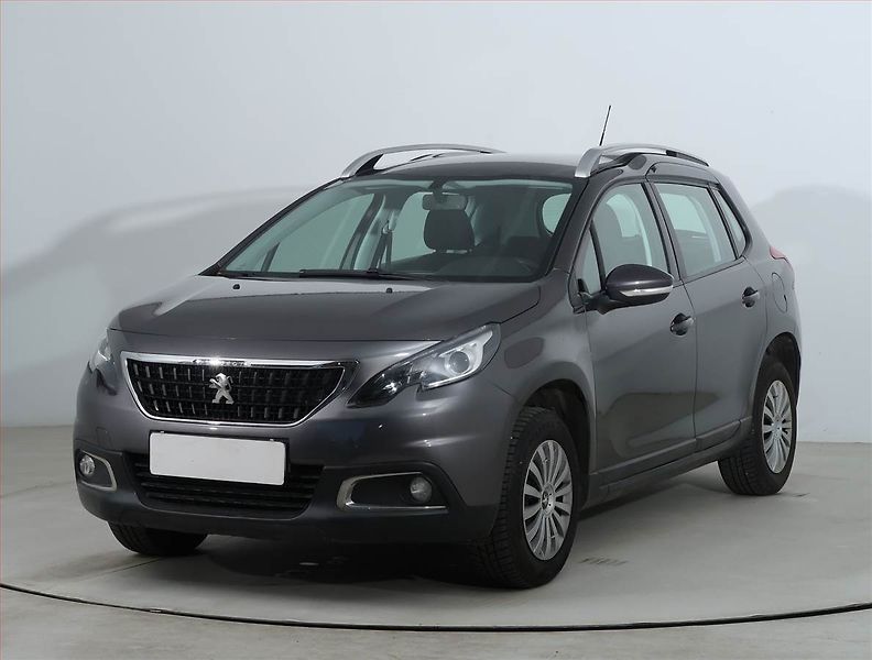 Peugeot 2008 (2019) Active 1.2 PureTech, Tempomat - fotka 2 z 16