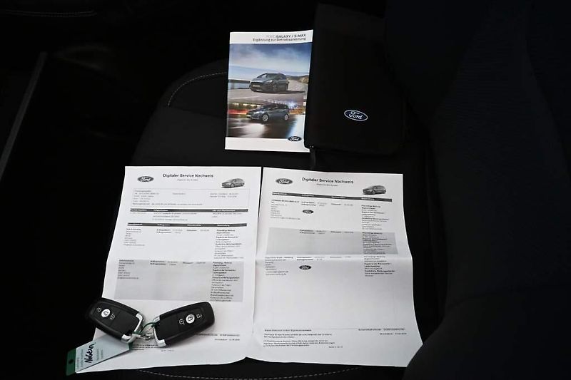 Ford S-MAX (2021) 2.0 7 Míst LED Tažné TITANIUM - fotka 31 z 34