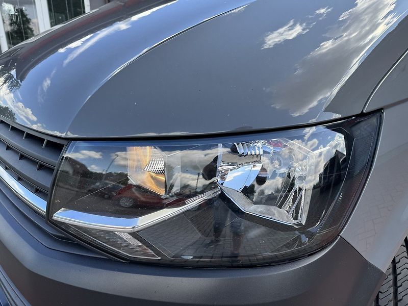 Volkswagen Transporter (2019) 2.0TDi Klima 5Míst Bluetooth - fotka 37 z 49