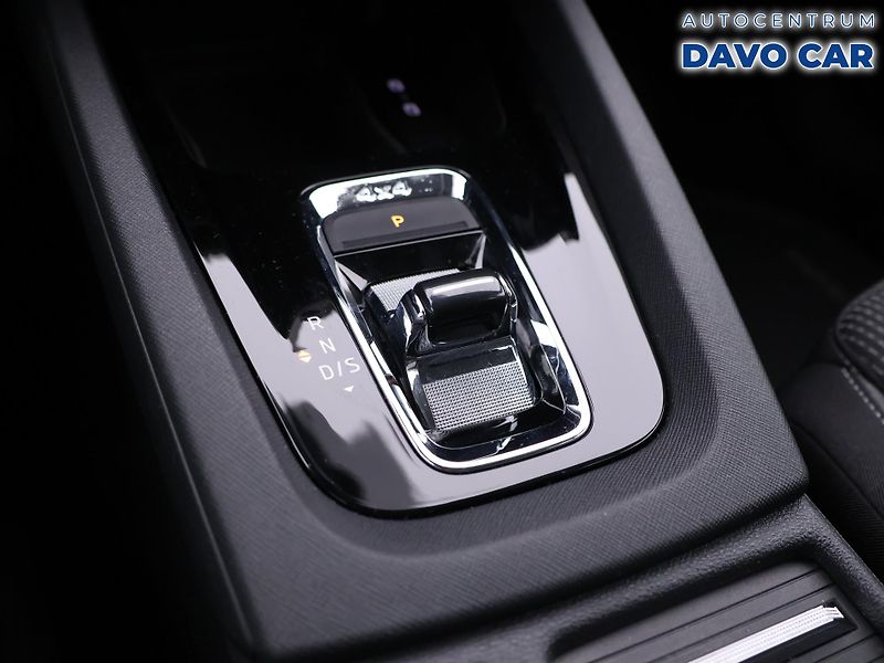 Škoda Octavia 2,0 TDI 110kW 4x4 DSG DPH CZ - fotka 27 z 35