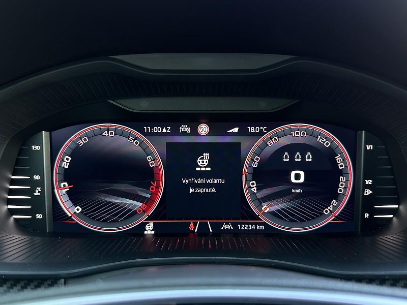 Škoda Kamiq 1.0TSi Monte Carlo 116PS Matri - fotka 24 z 46