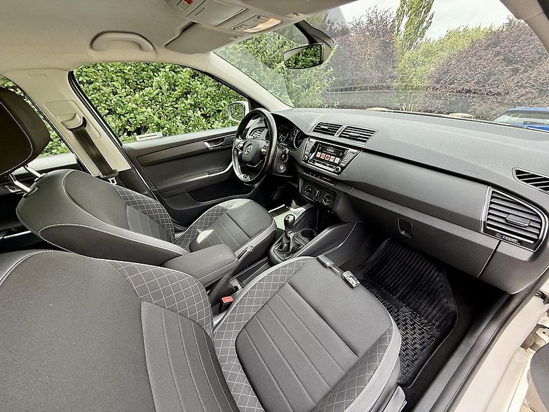 Škoda Fabia (2022) 1,0TSi 70kW Koup.ČR,TAŽNÉ,DPH - fotka 4 z 15