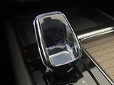 Volvo XC60 B5 AWD DARK PLUS RECHARGE CZ - náhled 17