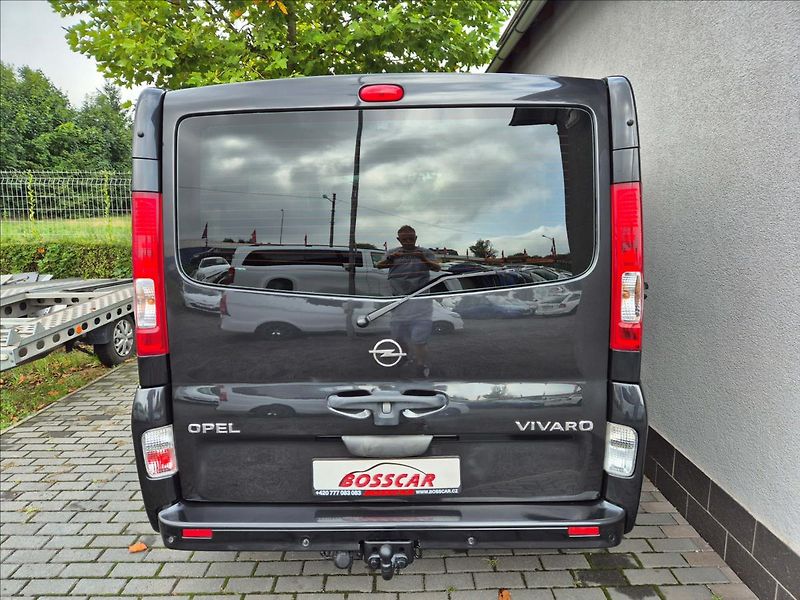Opel Vivaro (2014) 2,0 CDTi Life Westfalia Obytný - fotka 5 z 31