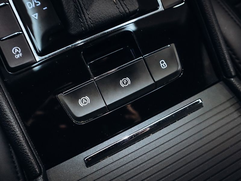 Škoda Superb 2.0TDI, Style DSG 110 kW - fotka 14 z 24