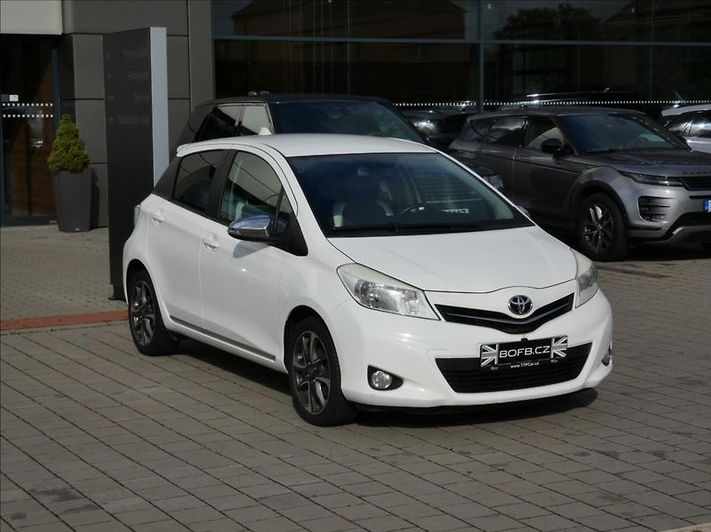 Toyota Yaris 1,3 1.33 VVT-i Trend,ČR,kamera - fotka 5 z 33
