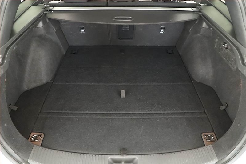 Hyundai i30 (2021) 1.5 T-GDI MHEV, ČR,1.maj - fotka 10 z 14