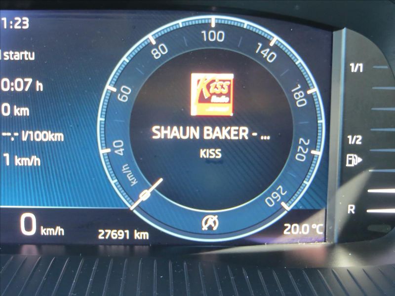 Škoda Octavia 1,5 TSI 110kW DSG Ambition ČR - fotka 24 z 26