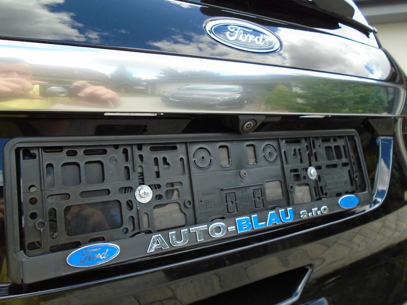 Ford S-MAX 2.0EcoBlue140kW 8AT ST-Line 7m - fotka 12 z 48