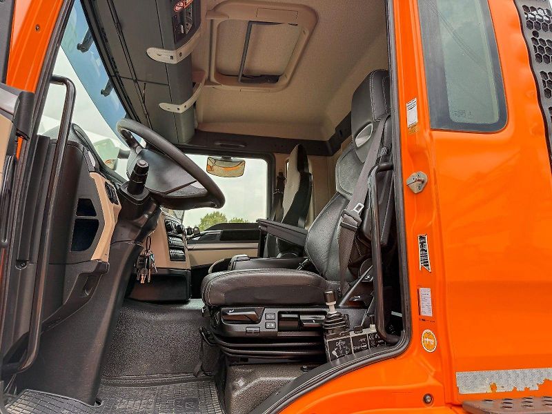 MAN TGS 35.460 8x4 Bordmatic INTARDER - fotka 18 z 24