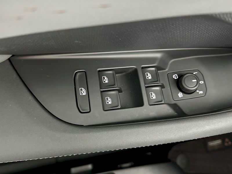 Cupra Terramar (2025) VZ 2.0 TSI 195kW 4x4 DSG - fotka 30 z 37