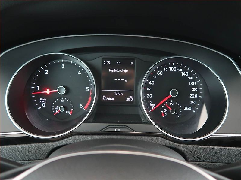 Volkswagen Passat (2015) Comfortline 2.0 TDI, Automat - fotka 11 z 14