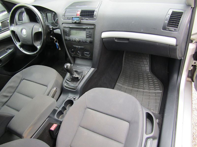 Škoda Octavia (2005) 1.9 TDI 77kW BEZ DPF - fotka 14 z 39