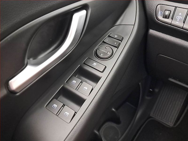 Hyundai i30 (2026) 1.0 T-GDI, COMFORT, DPH - fotka 19 z 19
