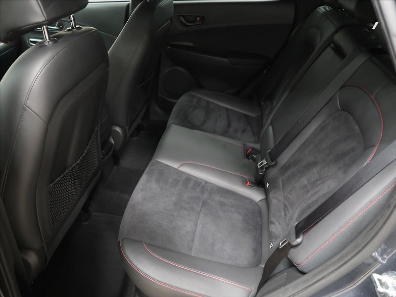Hyundai Kona 1,6 145 kW N-line 1.majitel - fotka 15 z 35