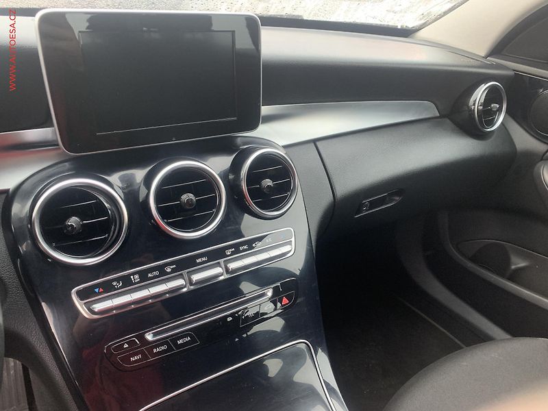 Mercedes-Benz Třídy C (2016) 2.2 CDi C 220d, ČR, AT, navi - fotka 14 z 17