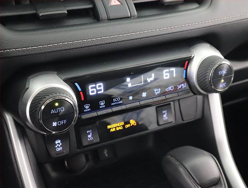 Toyota RAV4 (2020) 2.5 Hybrid - fotka 19 z 23