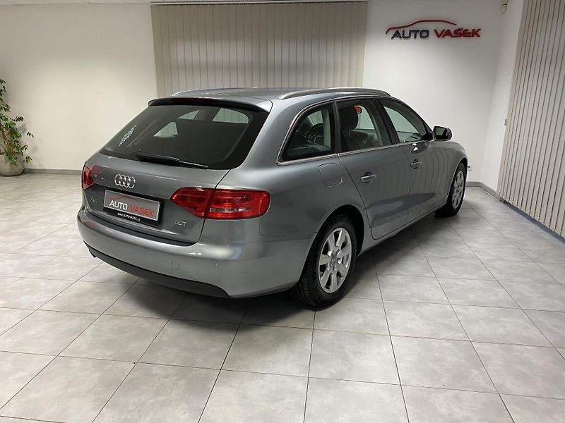 Audi A4 1.8 TFSi AUTOMAT DIGIAC - fotka 11 z 23
