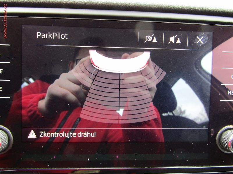 Škoda Octavia (2017) 1.6 TDi, 2.maj,ČR, Navi, LED - fotka 12 z 18