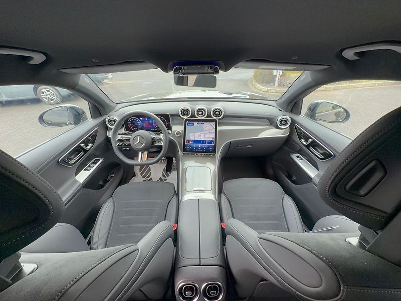 Mercedes-Benz GLC 220 d 4MATIC kupé - fotka 16 z 34